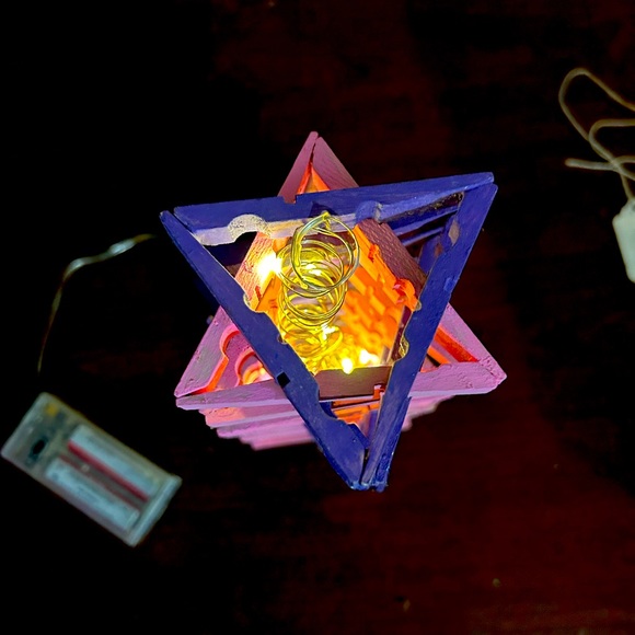 Clothes Pin Night Light - Picture 1 of 2